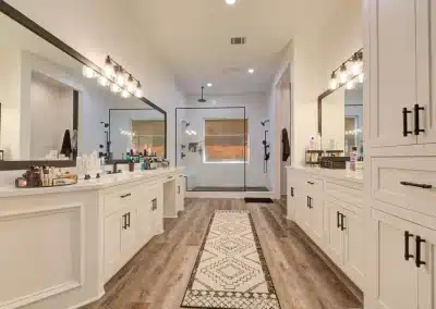 Modern Farmhouse Master Bathroom