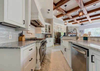 Transitional Elegance in Kitchen Spring, TX